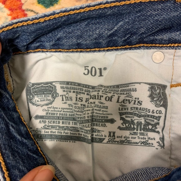 Levi’s Shorts - brand new - size 29 - mid wash - Picture 5 of 5